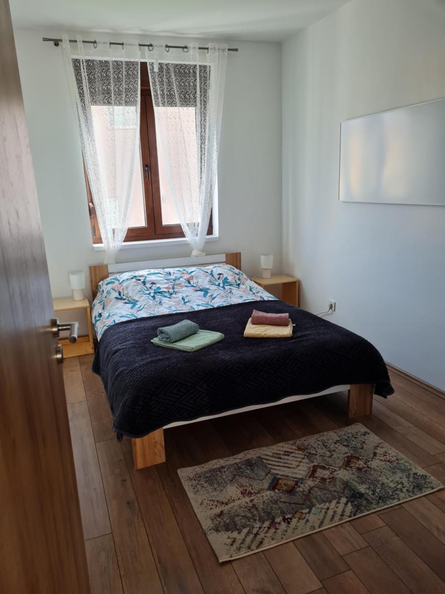 Old Town Road Apartment Karlovac Exterior photo